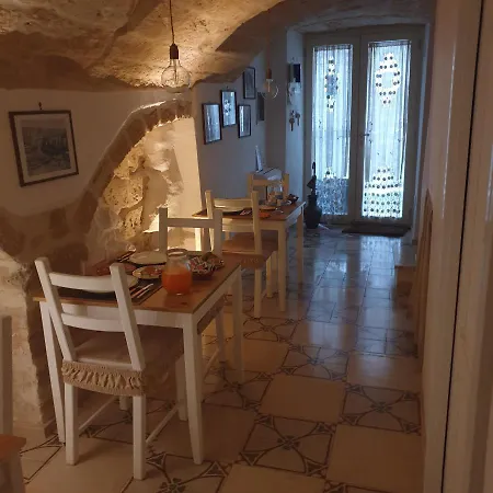 Alojamento de Acomodação e Pequeno-almoço Dei Cardinale Bari