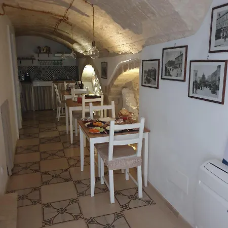 Dei Cardinale 2* Bari