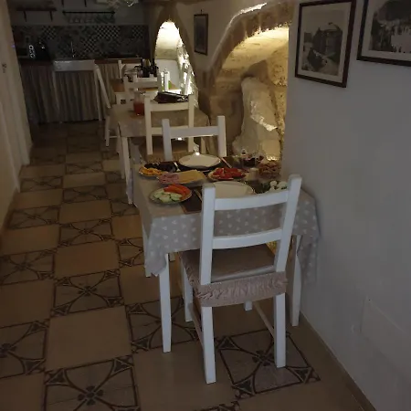 Alojamento de Acomodação e Pequeno-almoço Dei Cardinale 4*