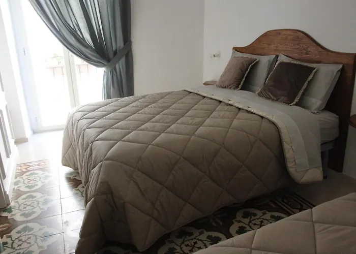 לינה וארוחת בוקר Dei Cardinale בארי